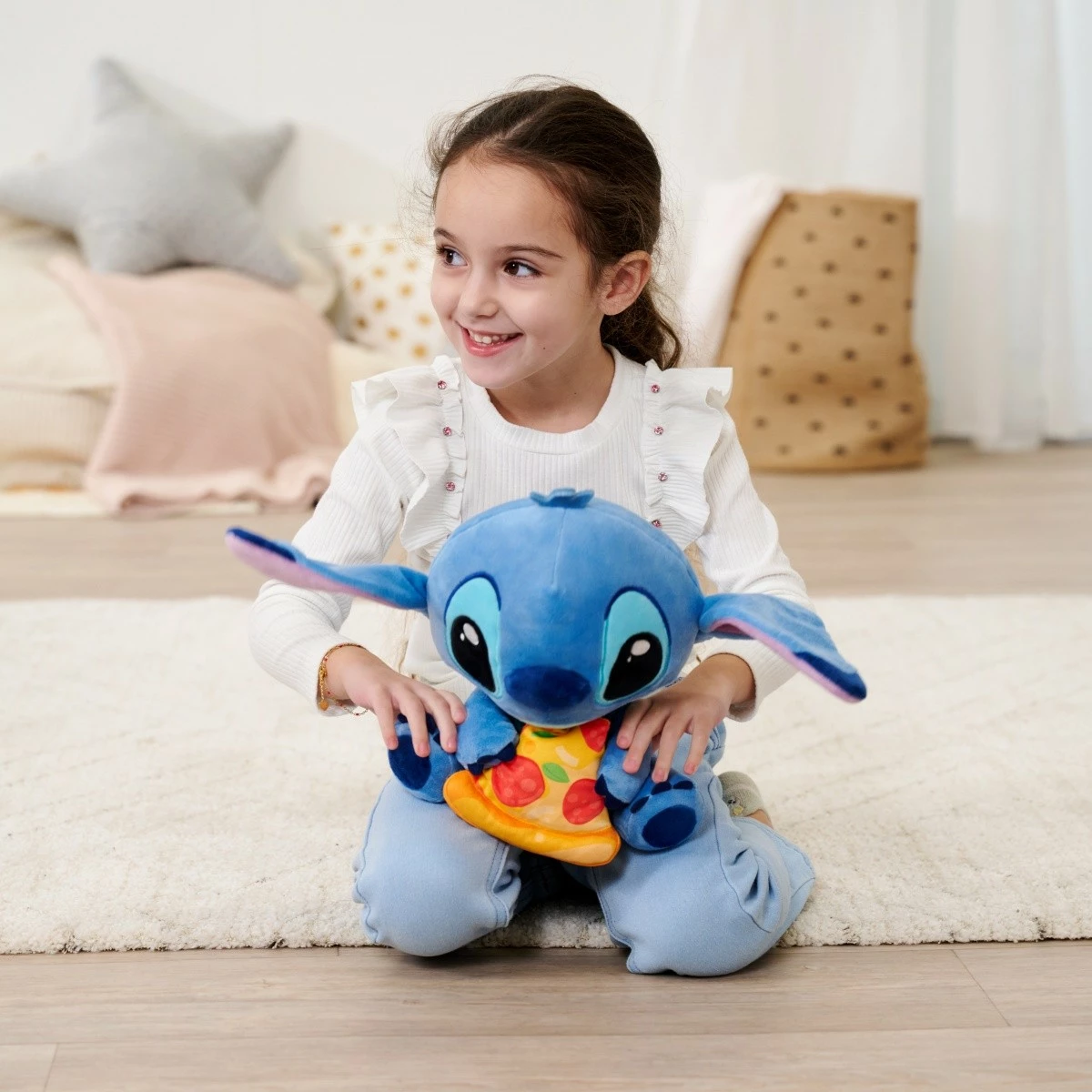 Lodër pelushi Disney Stitch me pizza, Simba, 25 cm, shumëngjyrëshe