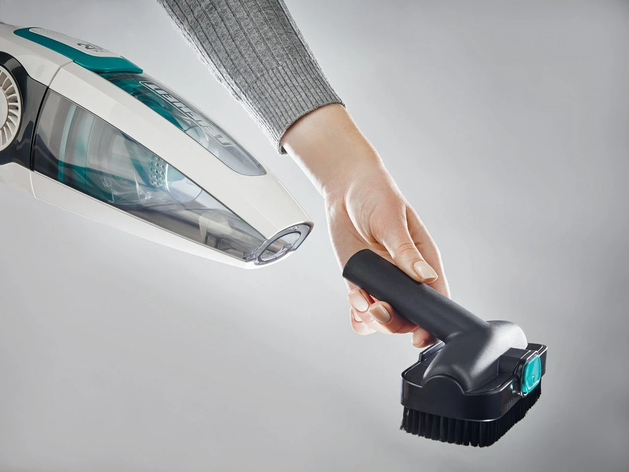 Fshesë elektrike pa kabllo Leifheit PowerVac 2in1, 20V, pa qese, bardhë/kaltër