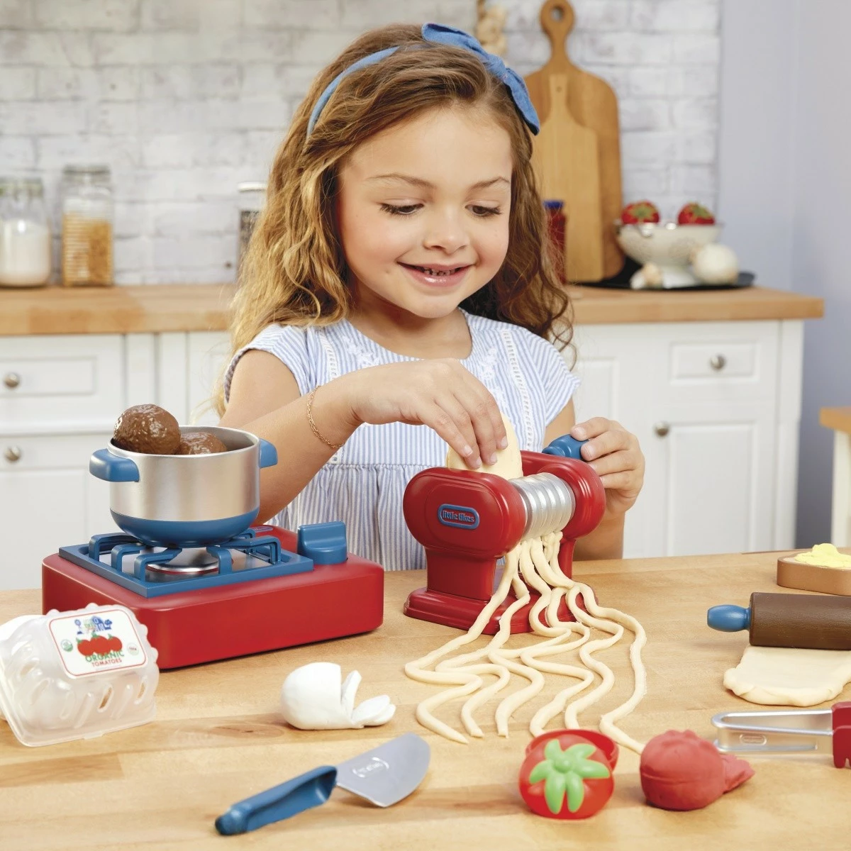 Set lojërash kuzhine Little Tikes Creative Chefs Italian Dinner Kit 643316-EUC, me tinguj gatimi dhe përgatitës makarone, plastike, AA, 3+ vjeç, Shumëngjyrësh, set