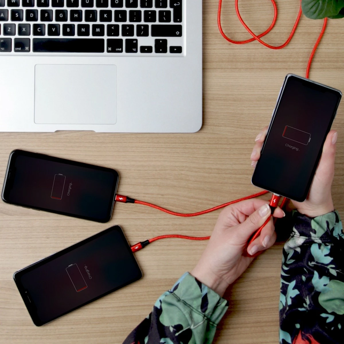 Kabllo karikimi 3-në-1 Unitek C4049RD, 1.2m, USB-C/microUSB/Lightning, Kuqe/Zi