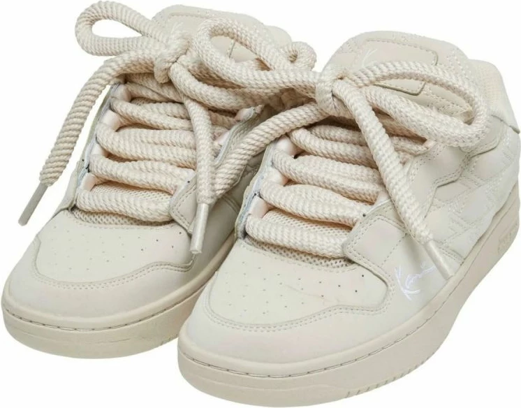 Atlete femra Karl Kani, bezhë