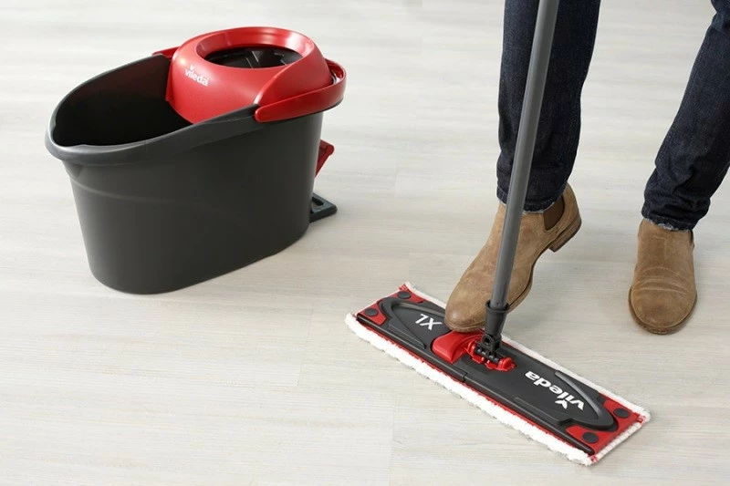 Mop i sheshtë Vileda Ultramat Turbo XL 161023, me kovë, 42 cm, Kuq e zi, set