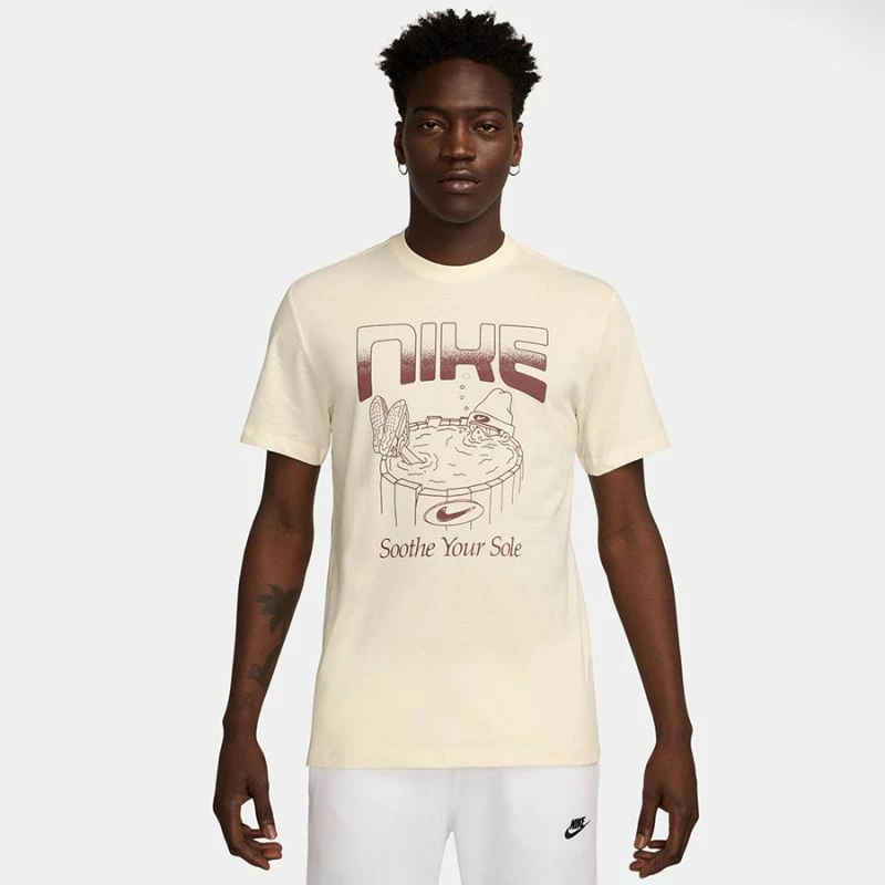 Maicë për meshkuj Nike, bezhë