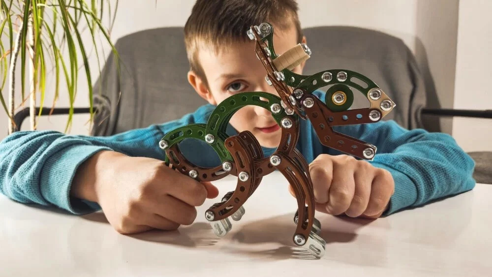 Set ndërtimi metalik Alexander Small Constructor Triceratops, 264 pjesë, kafe/jeshile