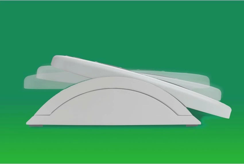 Mbështetëse këmbësh ergonomike, Kensington, SoleMate 56145, rregullim këndi 20°, 450 x 350 mm, sipërfaqe antirrëshqitje/masazh, e zezë/e bardhë