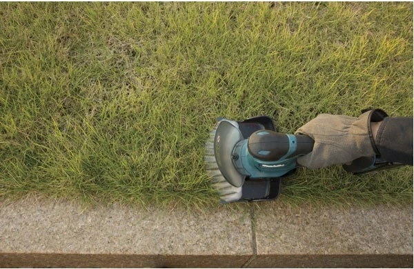 Kositëse bari Makita DUM604ZX 16 cm 18 V Lithium-Ion, e zezë, e kaltër