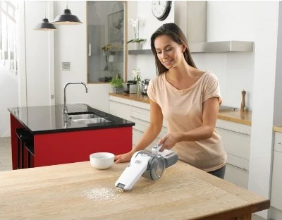 Fshesë dore BLACK+DECKER PV1820L pa qese, krom