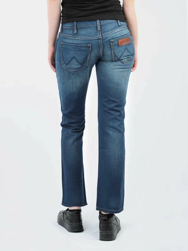 Pantallona femra Wrangler, të zeza