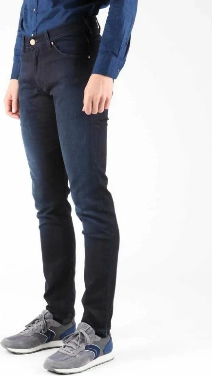 Pantallona për meshkuj Wrangler, Night Rider