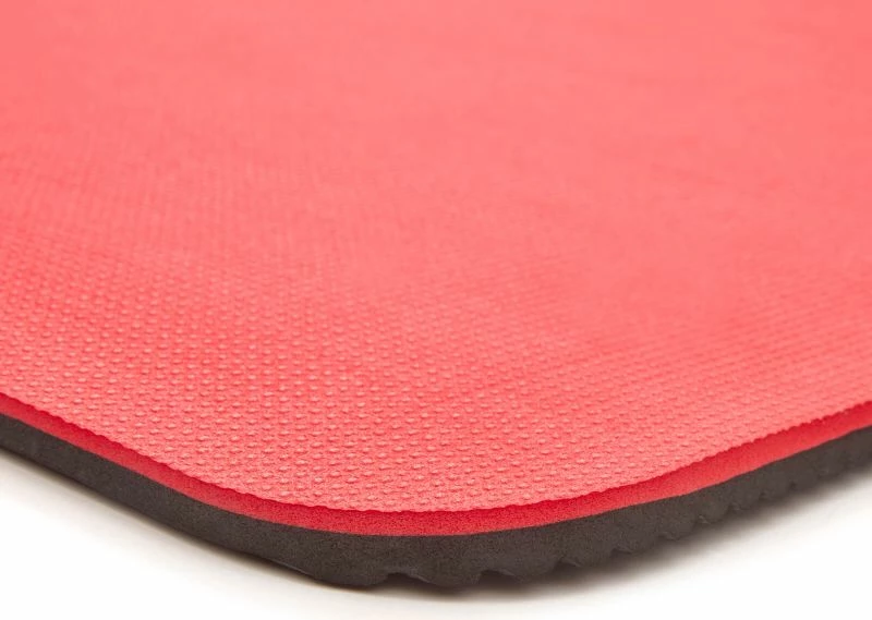 Tapet për stërvitje Reebok, 173 x 61 cm, e kuqe