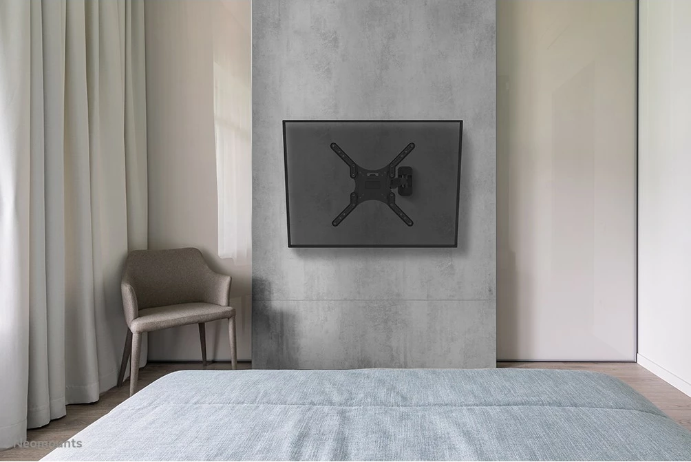 Mbajtës muri për TV Neomounts WL40-540BL14, full motion, 32-55 inç, VESA 400x400, e zezë