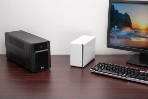 Kasë UPS APC BVX1200LI, 1200VA, 650W, 6 dalje IEC, e zezë