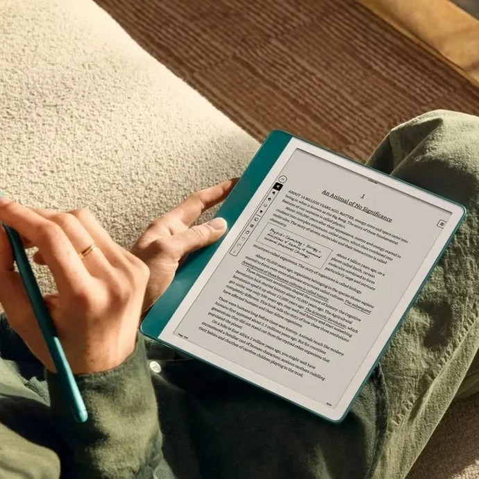 Lexues elektronik Kindle Scribe 2024, 10.2 inç, 64GB, Wi-Fi, me stilolaps premium, Turkeze