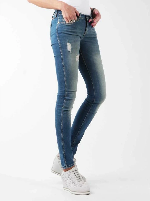 Pantallona Wrangler femra, Sandy Blues