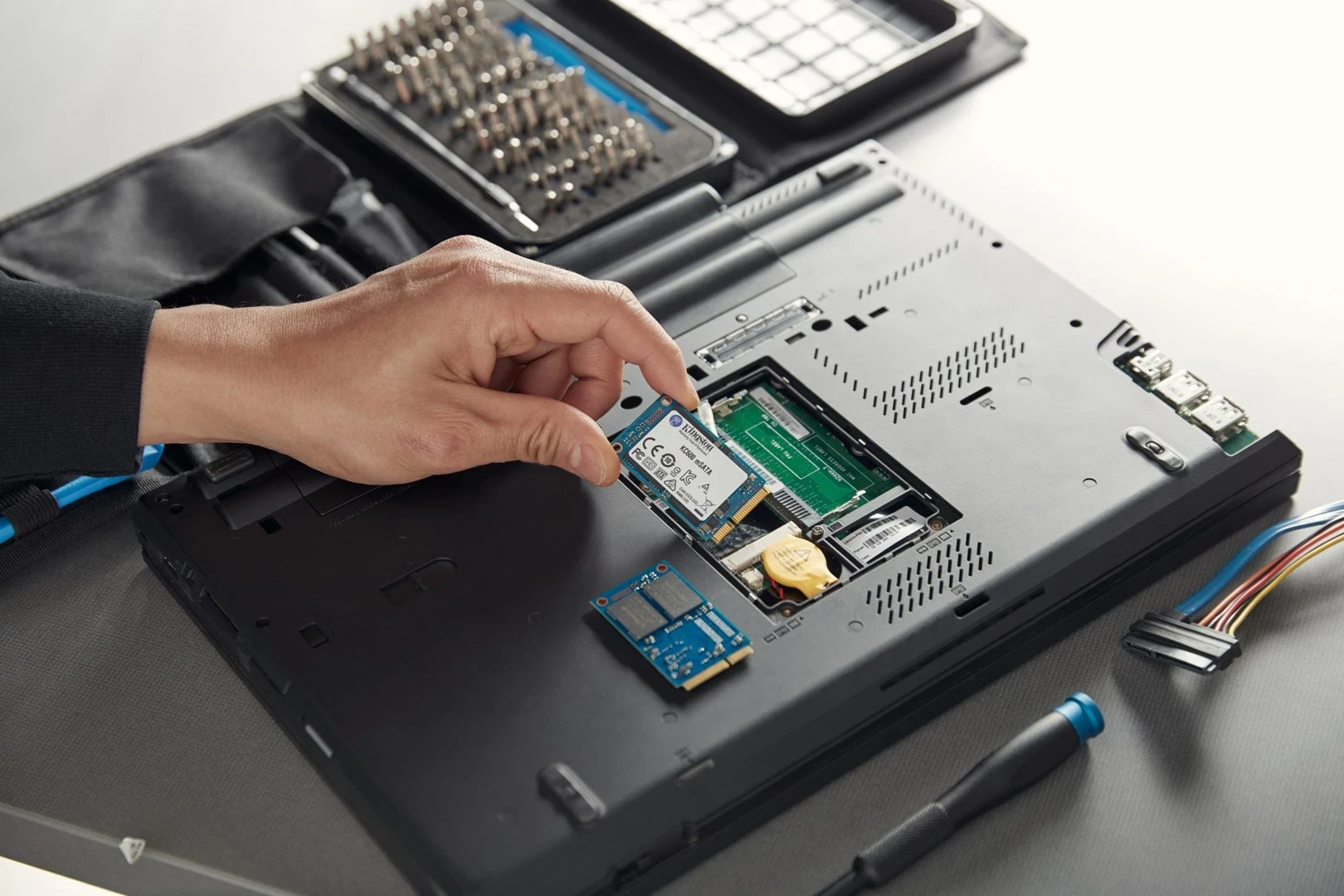 SSD Kingston KC600 512G mSATA