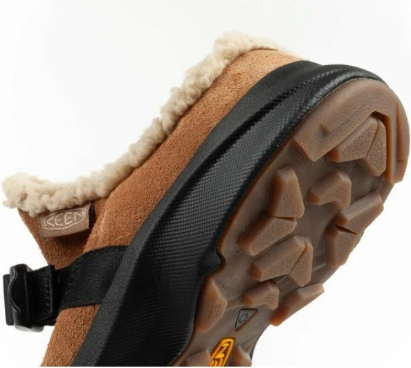 Papuqe femra Keen, kafe