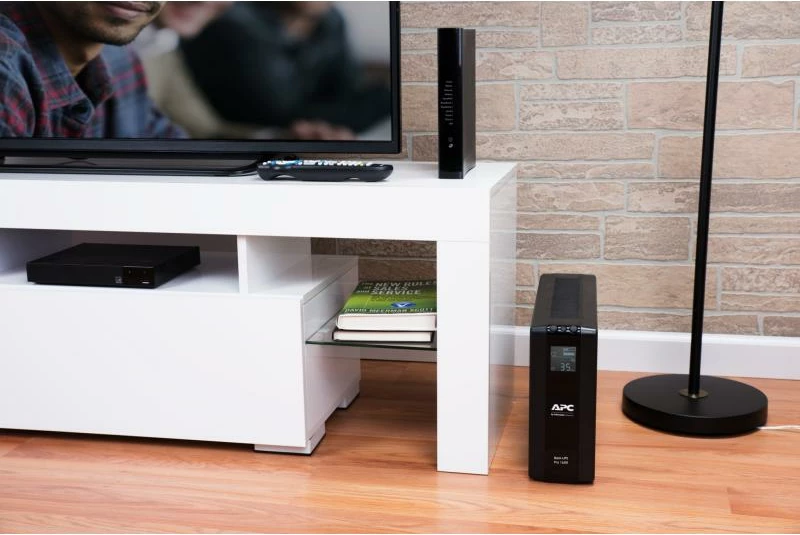 UPS APC BR1600MI Back-UPS Pro 1600VA, 8 dalje, AVR, LCD, USB 2.0, e zezë