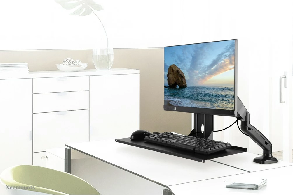 Raft tastiere/mausi Neomounts Newstar KEYB-V200BLACK, VESA 75x75/100x100, 65cm, çelik, e zezë