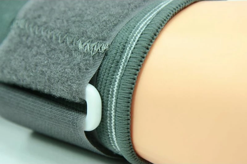 Mansetë për dorë Body Sculpture për meshkuj dhe femra, ngjyrë gri/argjendi