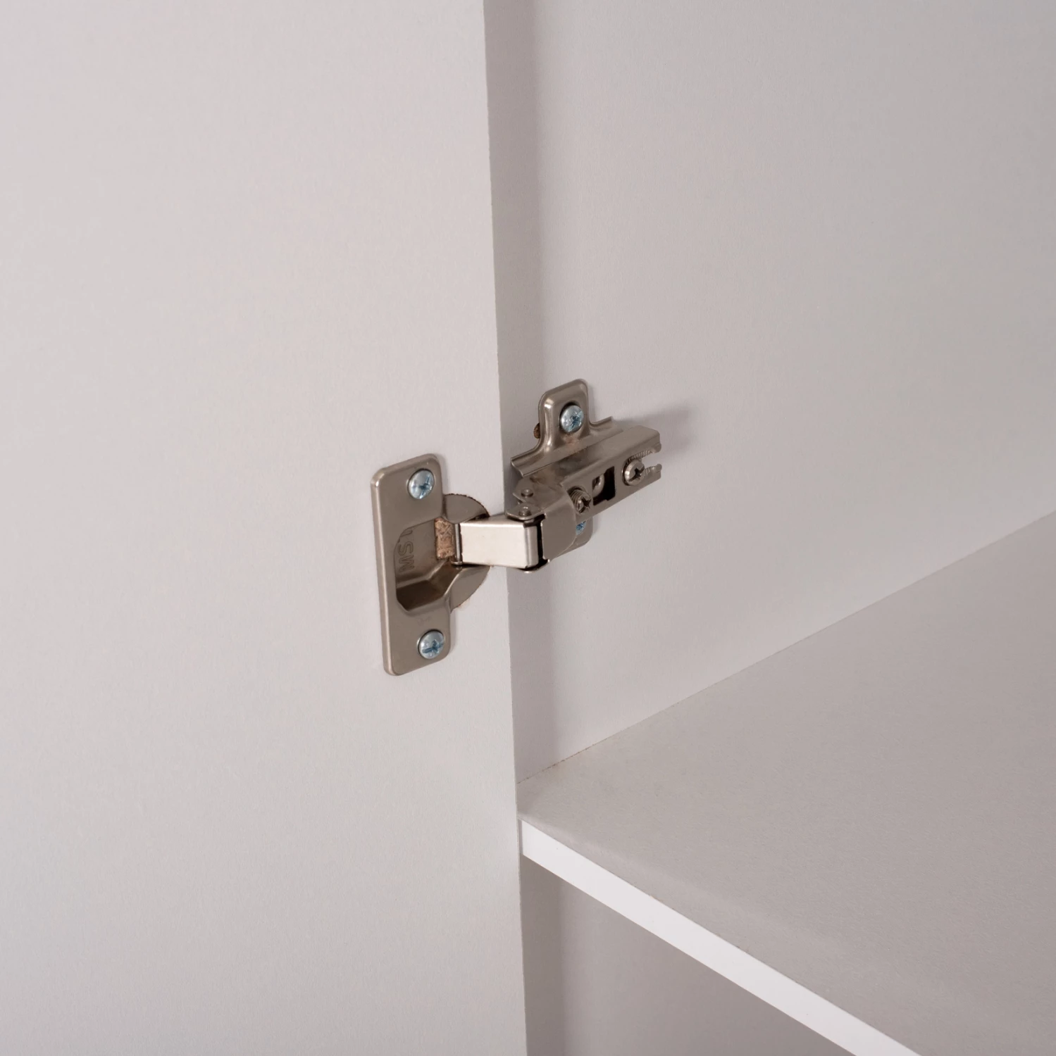 Dollap BAILEY FH337.05 2-dyer 3 rafte melamine, ngjyrë e bardhë, 60x43x181 cm