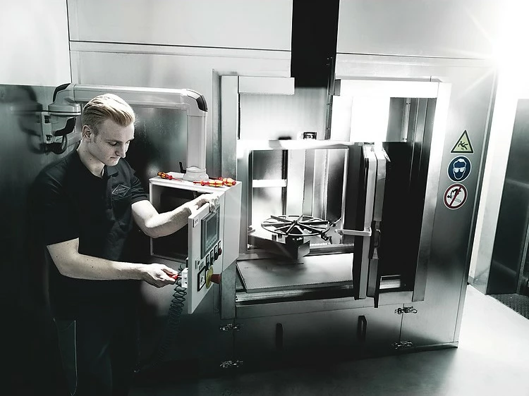 Set kaçavidash Wera 05105631001, 14 copë, dorezë ergonomike, me izolim, portokalli/kuqe