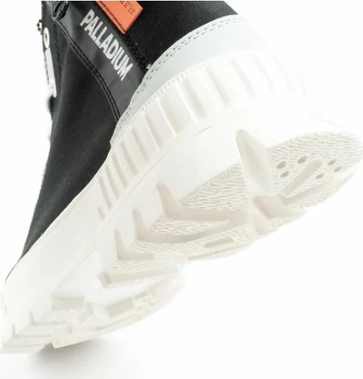 Atlete për femra Palladium, të zeza