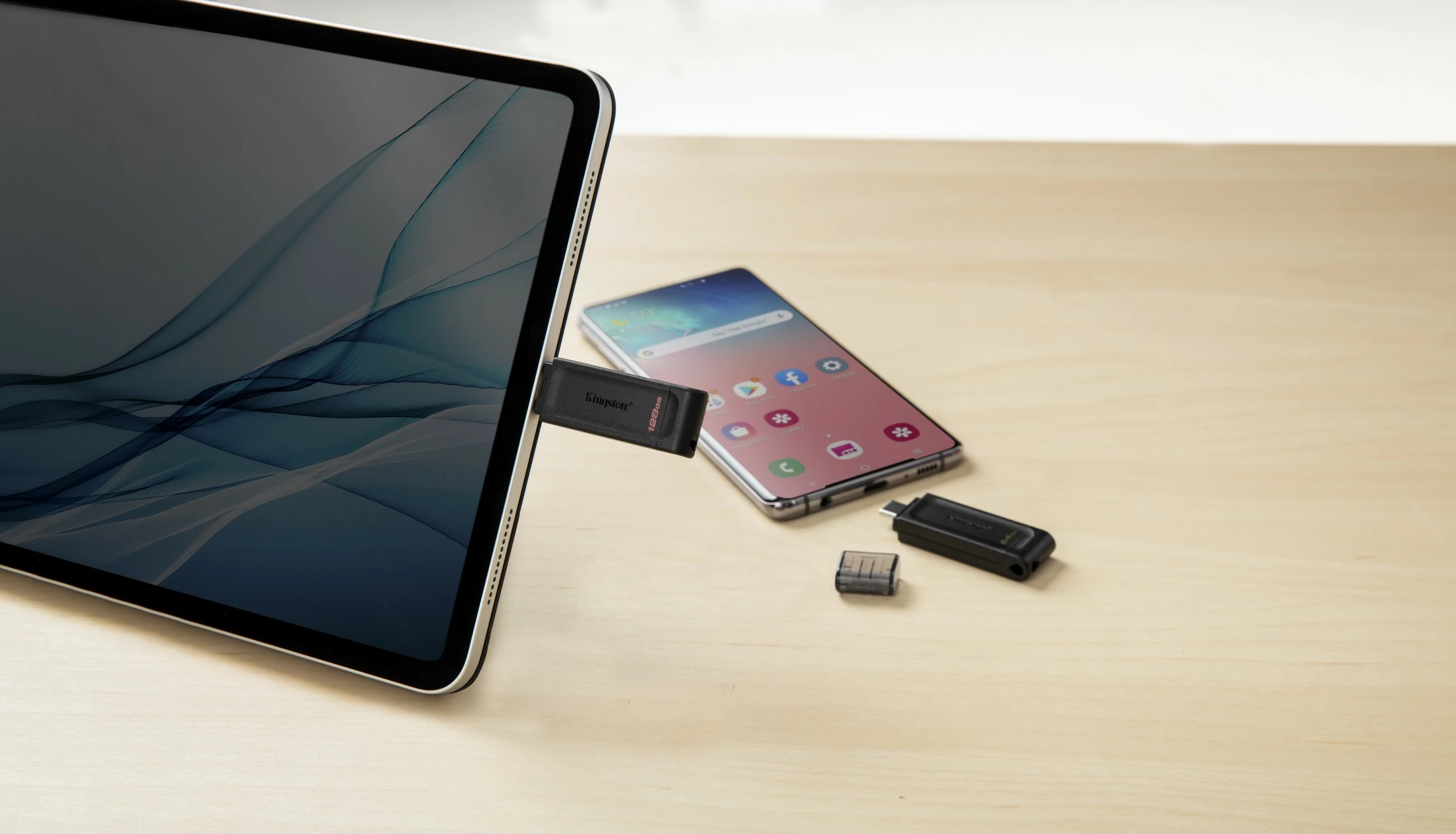 USB Kingston DataTraveler 70, 128GB, USB-C, e zezë