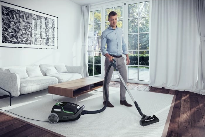 Fshesë me korrent Electrolux EUOC9GREEN, 5 L, e zezë