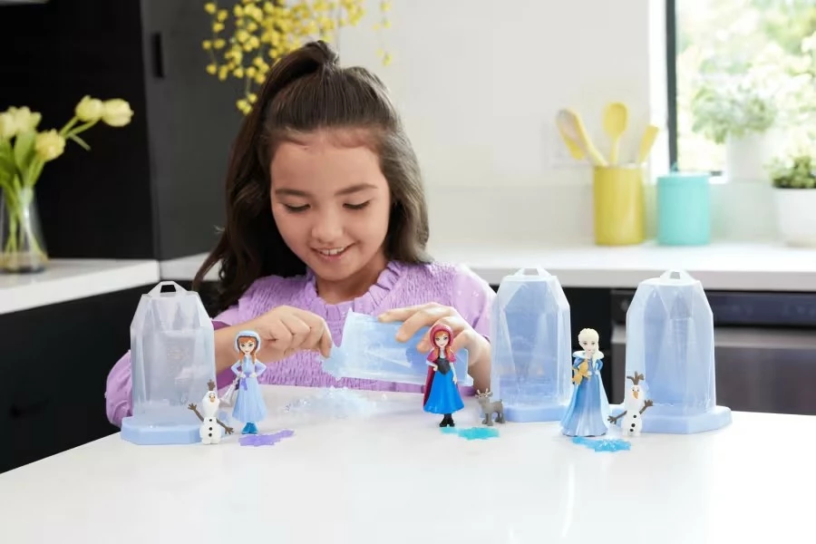Kukull surprizë, Mattel Frozen Ice Reveal HRN72, mini 9 cm me xhel akulli dhe aksesorë, set i rastësishëm