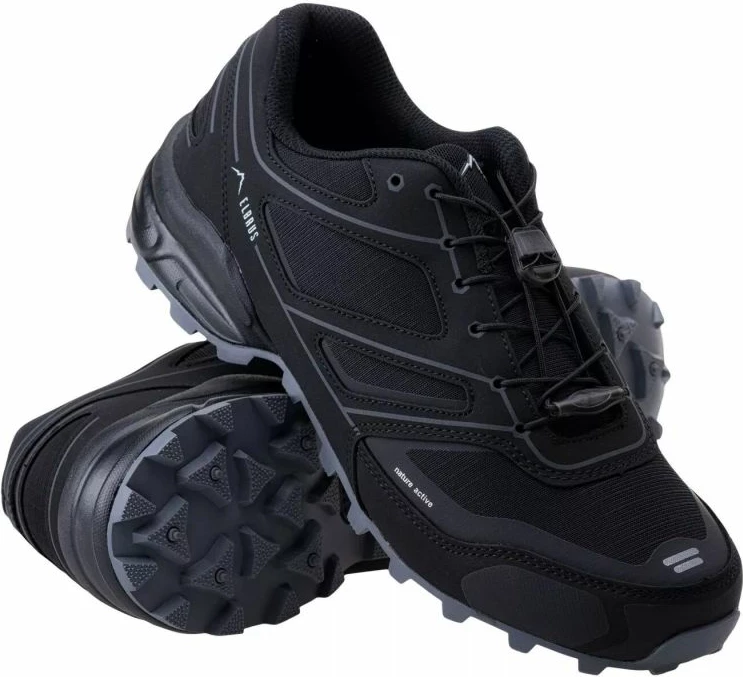 Atlete për meshkuj Elbrus Denov, të zezë