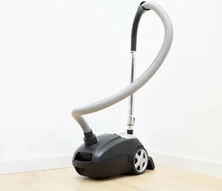 Fshesë me korrent me qese MPM MOD-54, 850W, e zezë