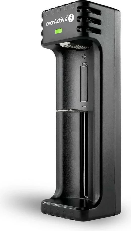 Karikues muri everActive LC100C për bateri Li-ion AA/AAA, i zi