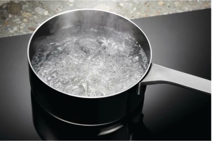 Pllakë gatimi me induksion Electrolux LIV63431BK, 60 cm, e zezë