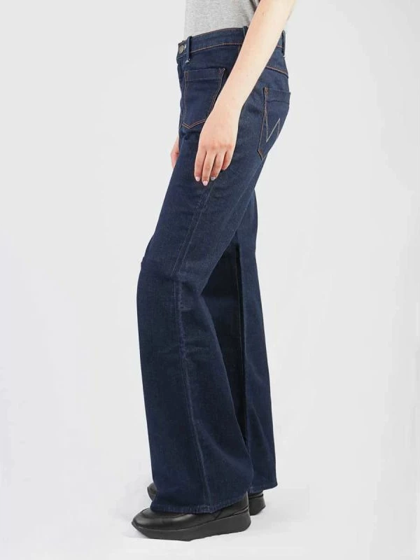 Pantallona Wrangler femra, indigo