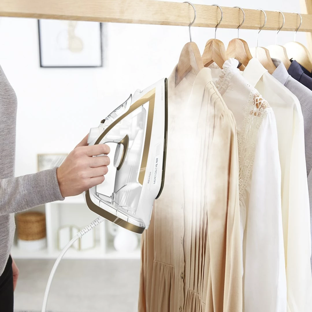 Hekur Tefal Puregliss FV8042, 3000 W, Durilium AirGlide Autoclean, Bardhë/Bronzi