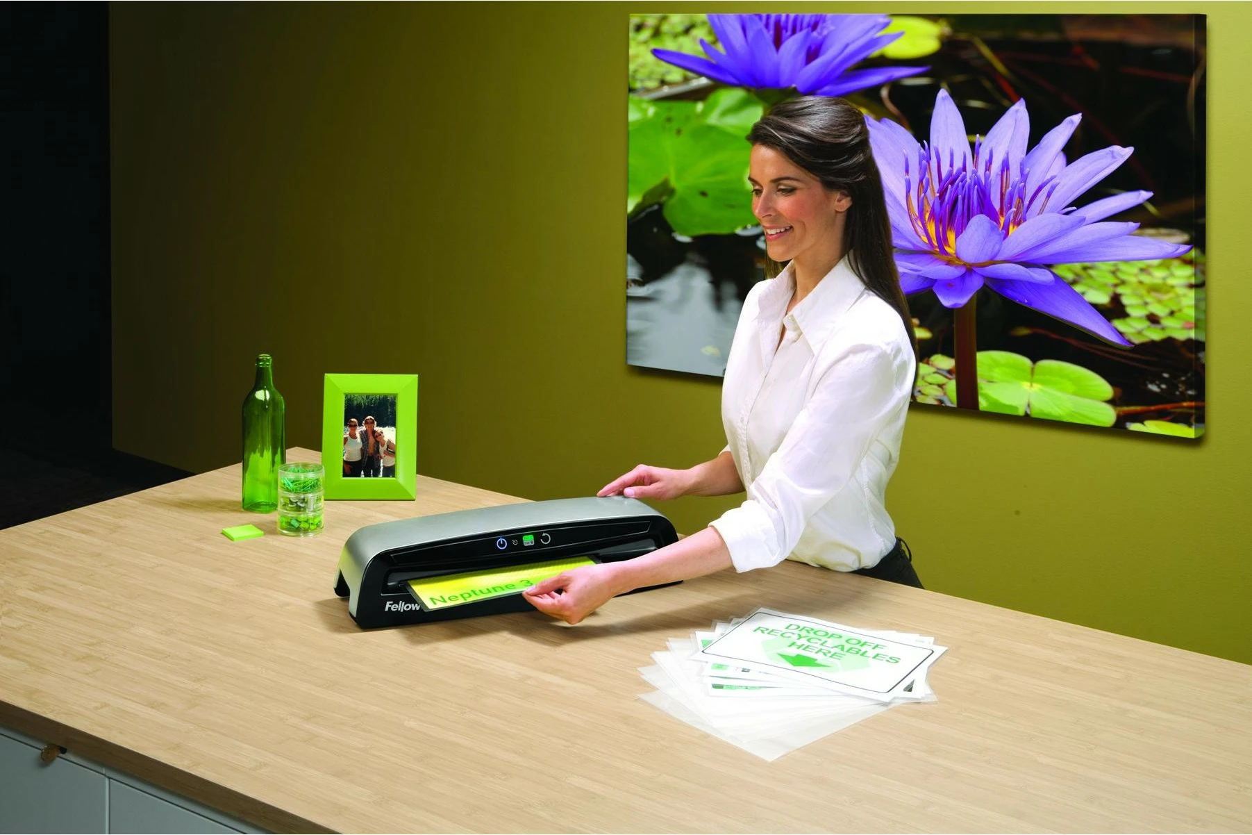 Laminator Fellowes Neptune 3, 32 cm, 600 mm/min, 0.175 mm, e zezë