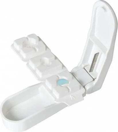 Makina për prerjen e tabletave SUNDO, e bardhë