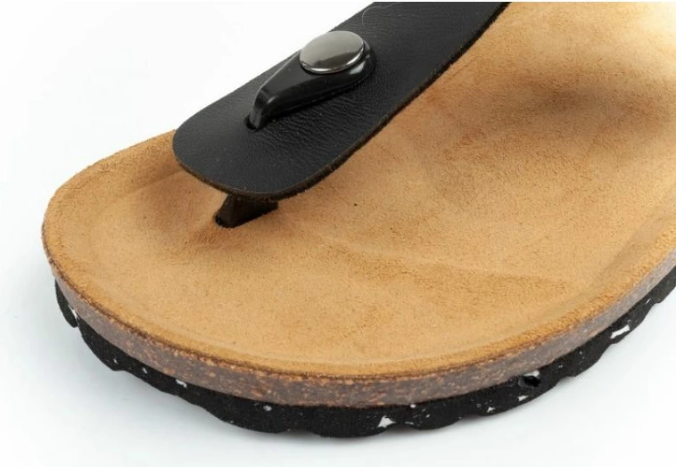 Papuqe për femra CMP, të zeza