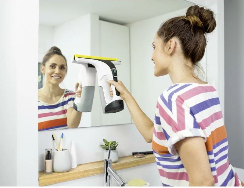 Pastrues dritaresh me vakum, Kärcher WV 6 Premium (1.633-741.0), bateri 100 min, ekran i kohës së mbetur, komplet me shishe spërkatëse dhe leckë mikrofibre, e bardhë