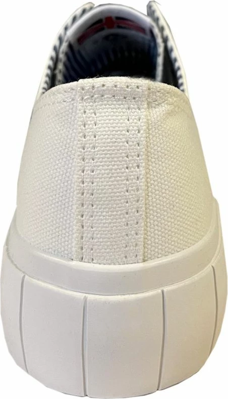 Atlete për femra Lee Cooper, të bardha