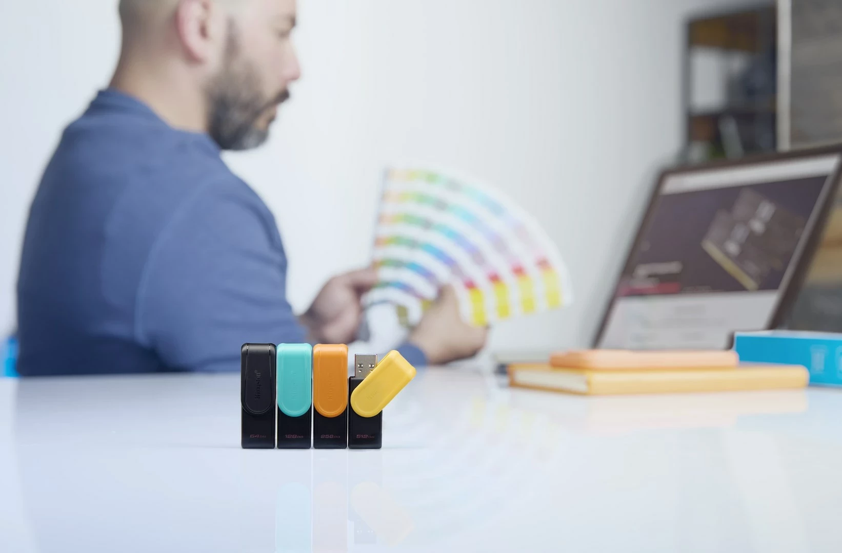 USB Kingston DataTraveler Exodia S 64GB, USB 3.2, e zezë