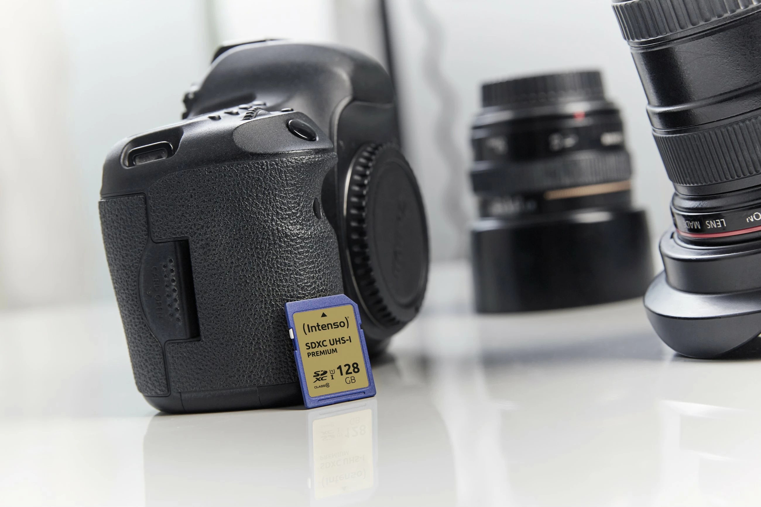 Kartelë memorie Intenso SDXC UHS-I 64 GB, Class 10, 90 MB/s, e kaltër