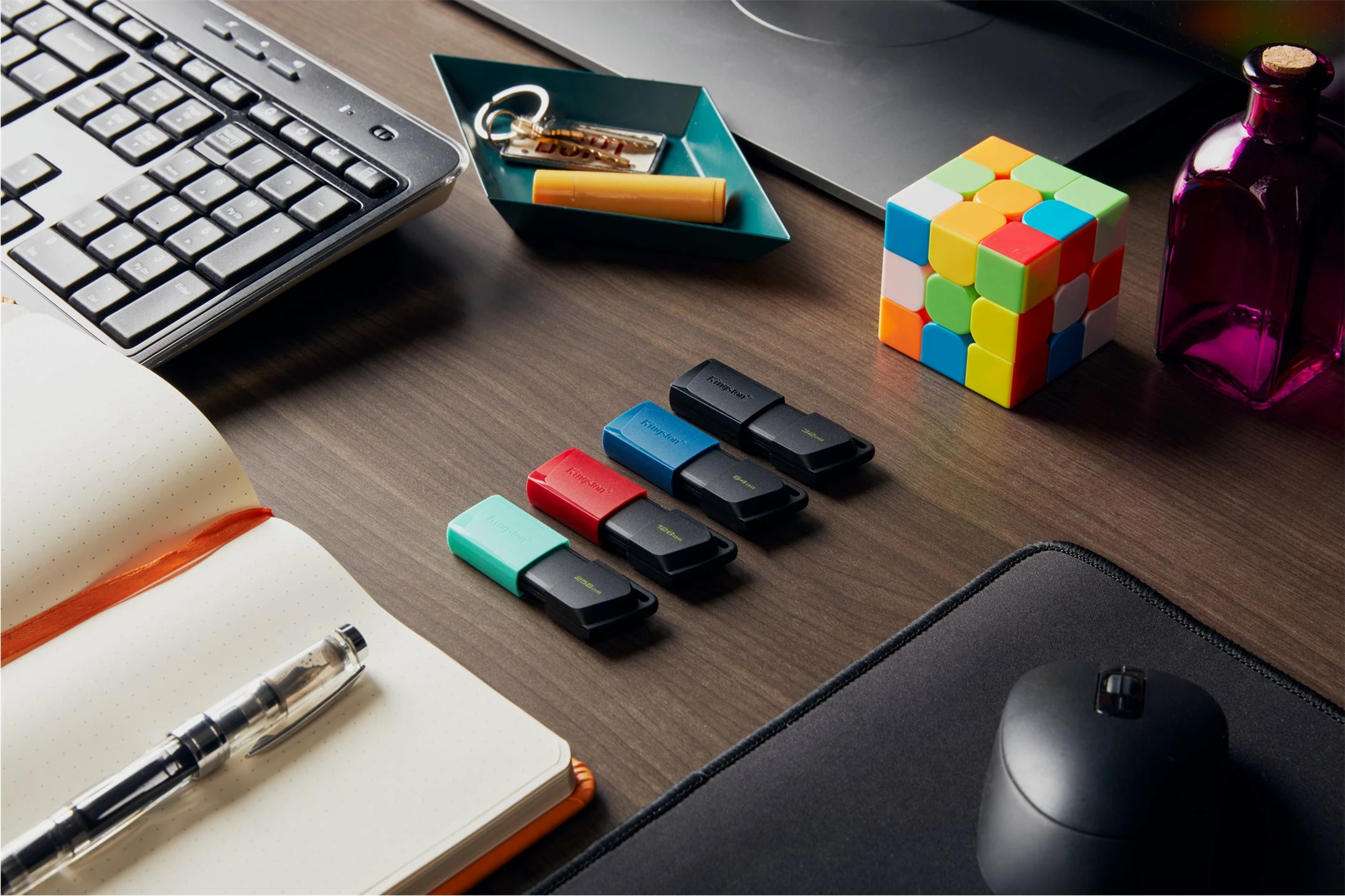 USB Kingston DataTraveler Exodia M 256GB, USB 3.2 Gen 1, zi/jeshile