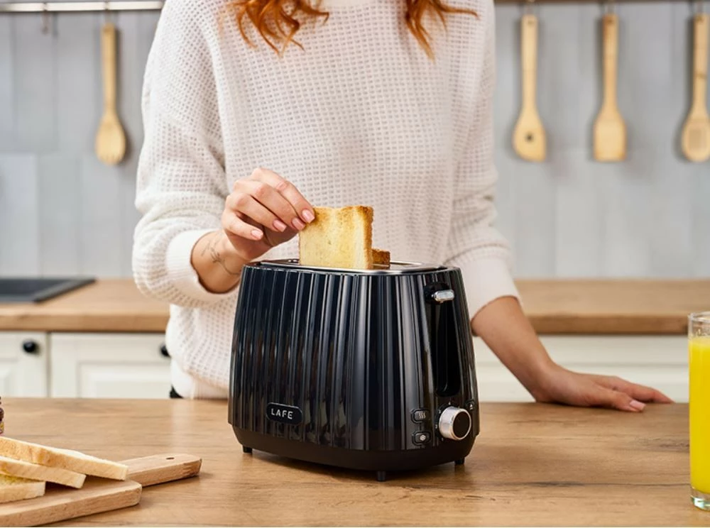 Toaster Lafe LAFTST47464, 7 nivele pjekje, funksion shkrirje/ngrohje, i zi