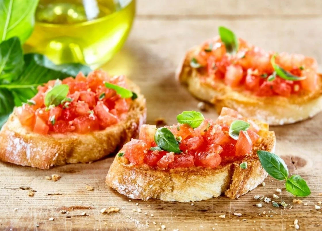 Grirës elektrik HEINRICH'S HMZ 8849 për fruta, perime dhe akull, 2 L, 500 W, Gri