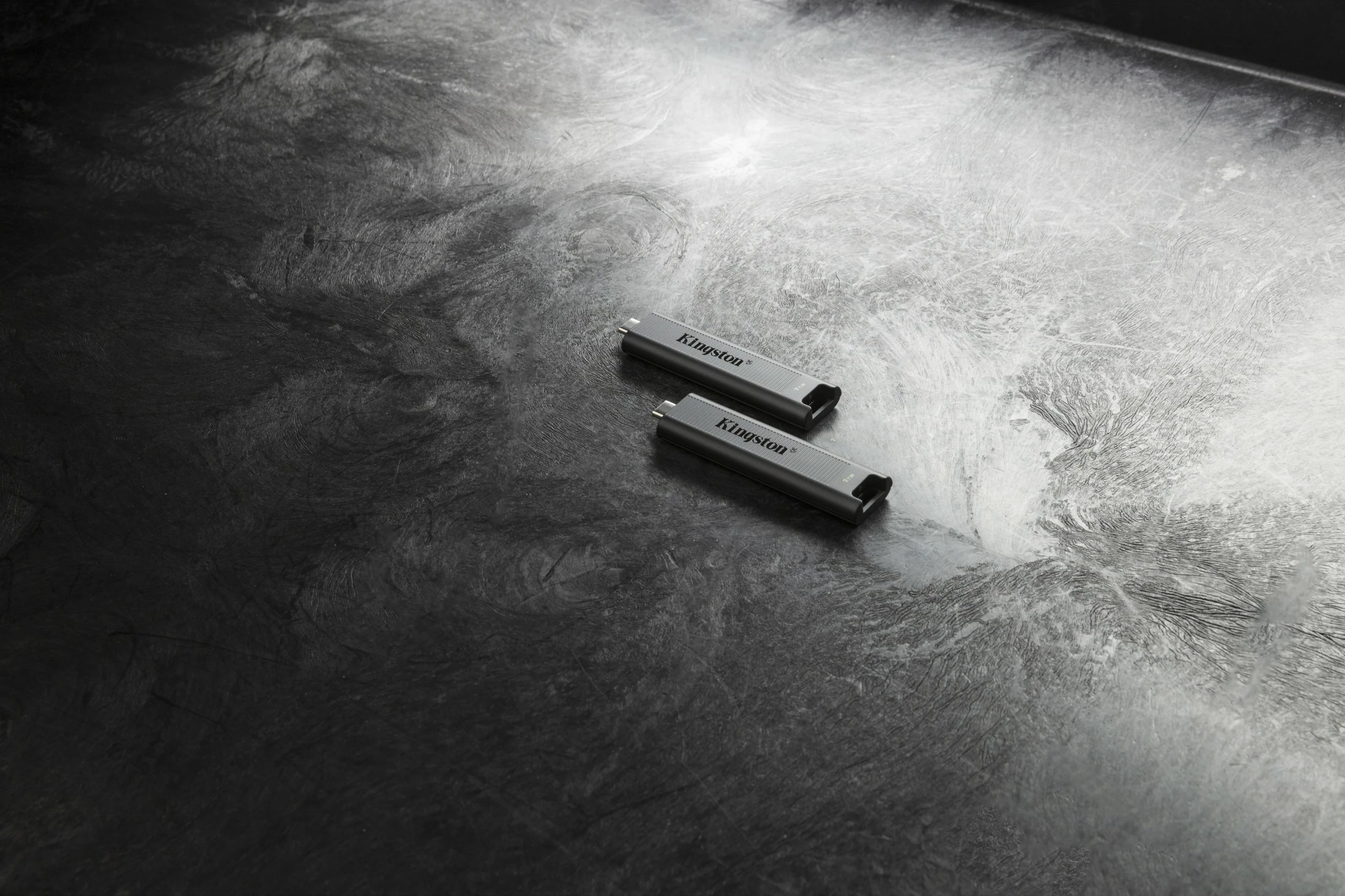 USB Kingston DataTraveler Max 1TB, USB Type-C, 3.2 Gen 2, 1000 MB/s, E zezë