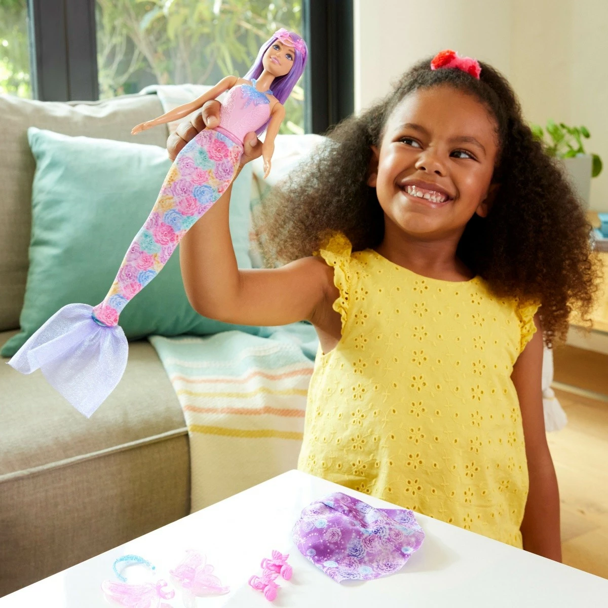 Kukull Barbie Mattel JCP74 me veshje zanash dhe sirene, set aksesorësh, për vajza