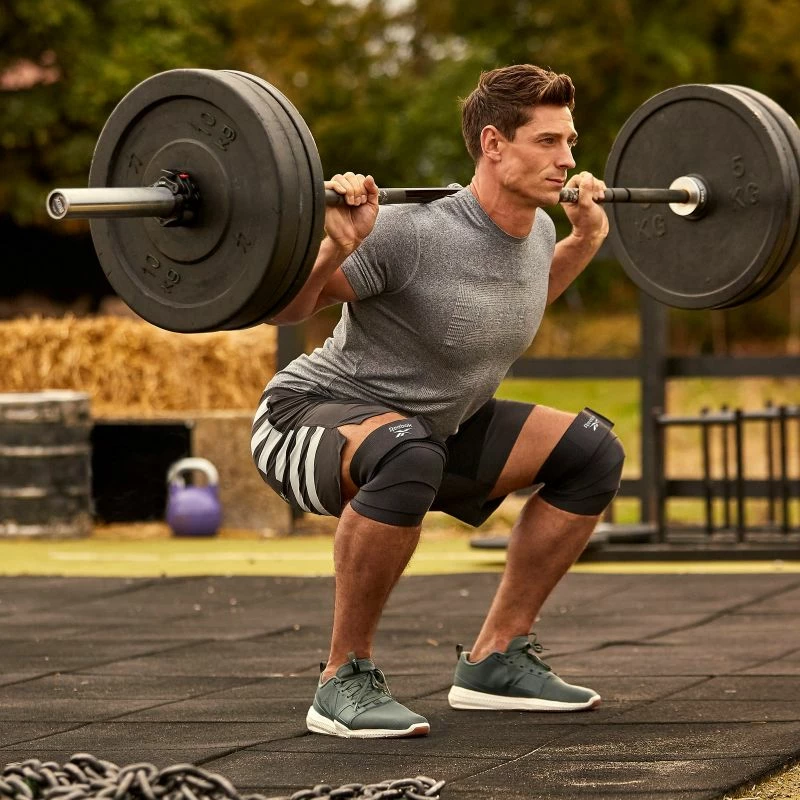 Atlete për forcim Reebok, të zeza