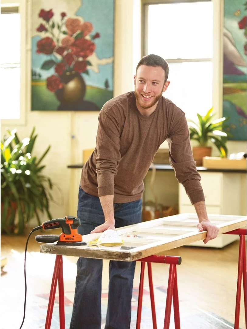 Lëmues elektrik BLACK+DECKER KA2500K-QS Mouse, 120W, portokalli/zi, me valixhe