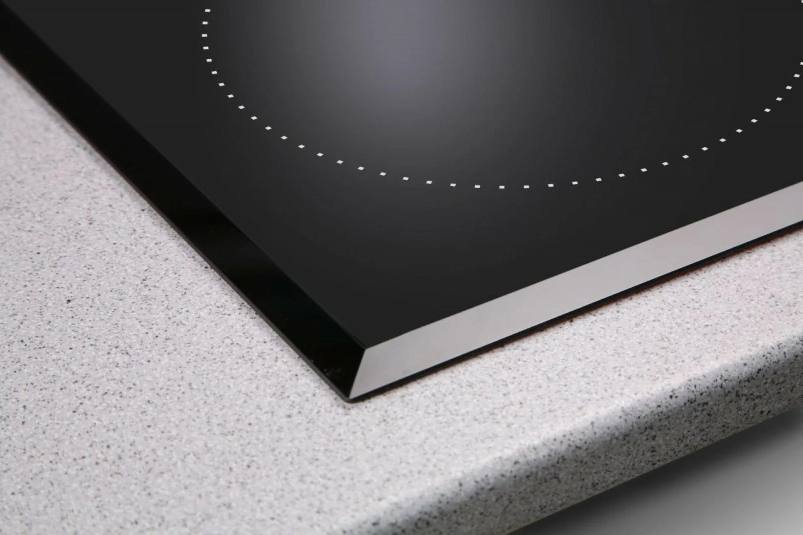 Pllakë qeramike Gorenje ECT643BCSC, 4 zona, kontroll me prekje, e zezë